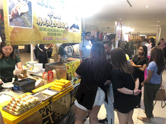 'K-Street Carnival'에서 판매한 한국 음식