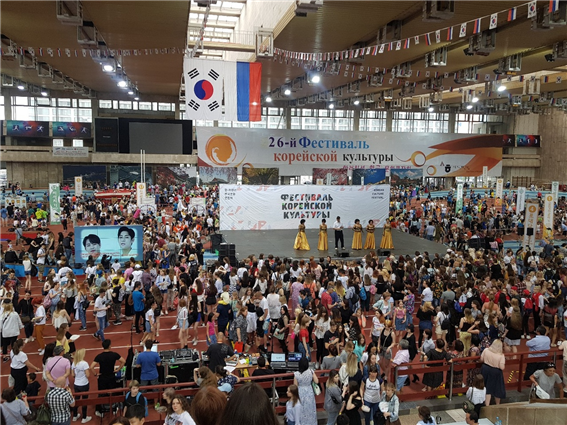 6월 12일 열린 ‘한러 친선 한국문화큰잔치’에는 현지인 등 8000여 명이 참석했다