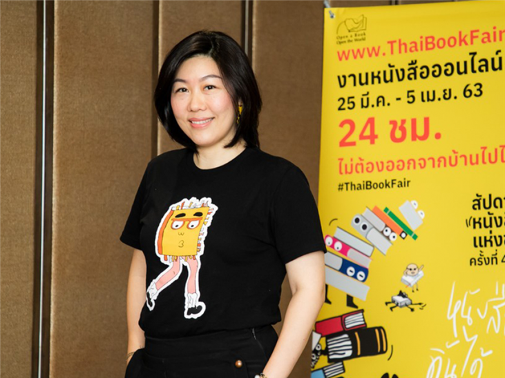 도서전 행사 취소 대신 온라인 개최를 결정한 촌랑시 찰럼차이낏 태국 출판인협회장 – 출처 : 더 모멘텀(The Momentum)