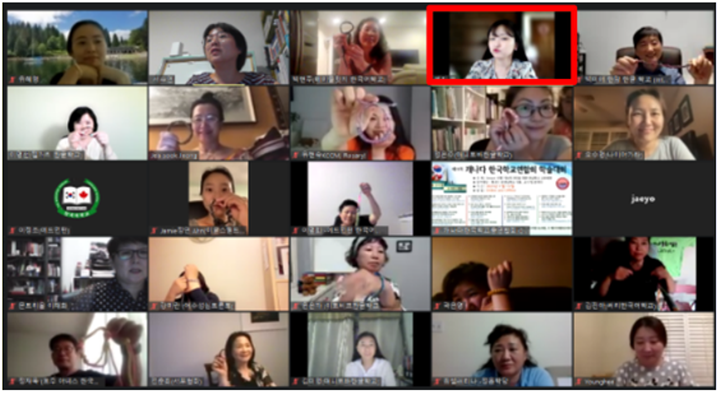▶ 화면상의 매듭 시연을 따라 하는 캐나다 각 지역의 한글 교사들(사진 출처: koreanschools.org)
