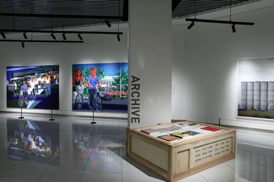 주중한국문화원 1층에 위치한 예운 갤러리에서 개최되고 있는 한국현대미술전시회. 사진출처=주중한국문화원