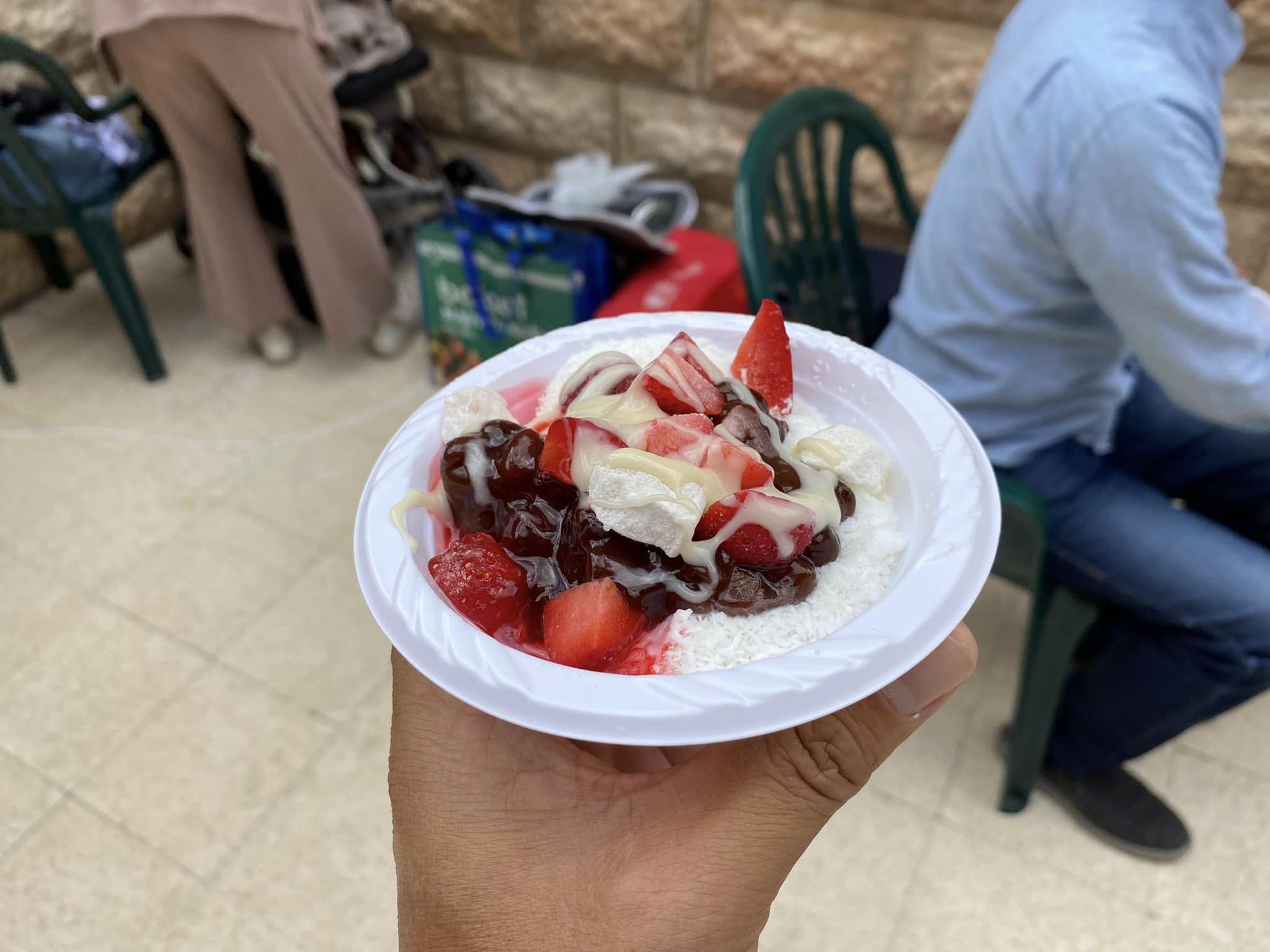 Snowflake Shaved Ice was the locals’ favorite, 200 bowls were served in one day.