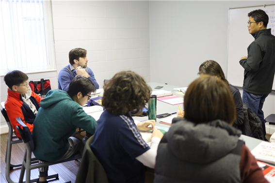 Detroit Korean School has classes according to the Korean language level of students