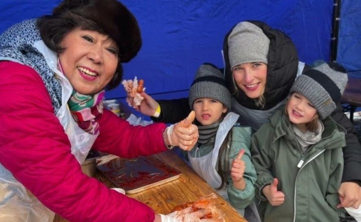 “Full of laughter... Hearty atmosphere” at the K-Kimchi Berlin Festival even in a cold snowfield