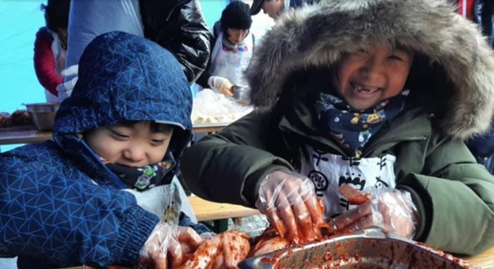 “Full of laughter... Hearty atmosphere” at the K-Kimchi Berlin Festival even in a cold snowfield