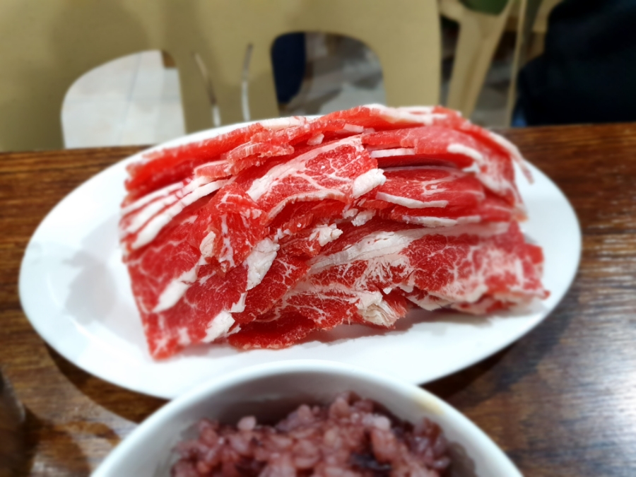 < 필리핀 한식당에서 판매하는 미국산 소고기 - 출처: 통신원 촬영 >