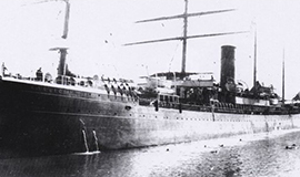 First emigration to Hawaii - 102 people moving to Hawaii on RMS Gaelic in 1903