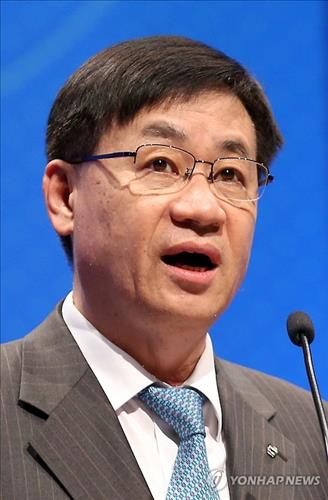 前산은 회장 홍기택 AIIB 부총재, 첫 연차총회 불참