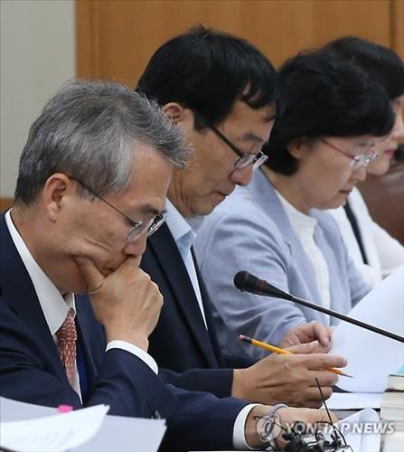최저임금 협상 난항…내년도 인상안 타결 법정기한 넘겨(종합)