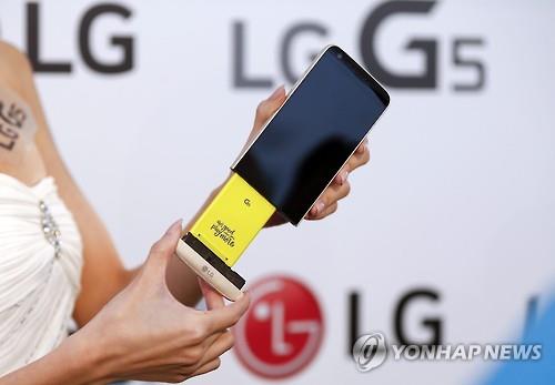화려한 등장·아쉬운 실적…'파란만장' LG G5