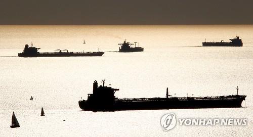 국제유가, 달러 약세 등에 급등…WTI 4.6%↑