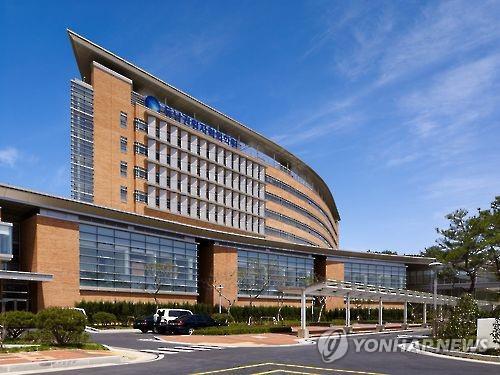 <국책사업 혈세낭비> 중입자가속기 개발 6년만에 좌초위기…암 환자들 운다