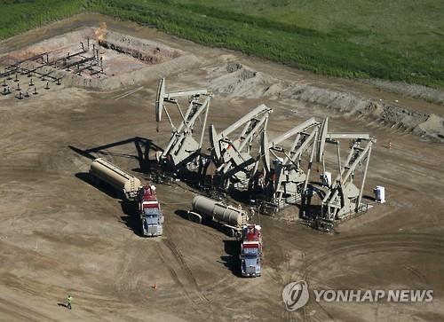 국제유가, 미·중 거시지표 호조에 상승…WTI 0.6%↑