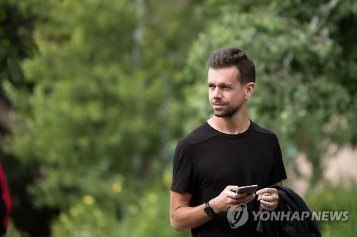 돌파구 못찾는 트위터…이용자 찔끔 늘고 매출 둔화 지속