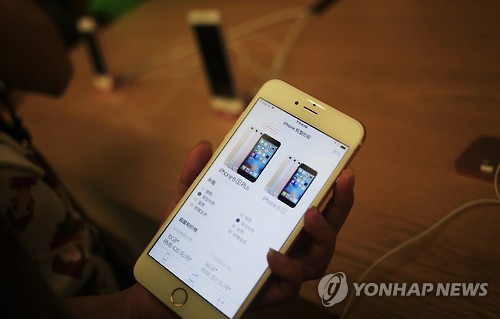 애플이 OLED로 갈아탄다니…한중일 패널 전쟁 불붙었다(종합)
