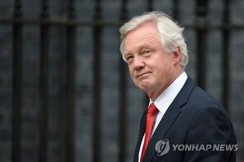 EU 브렉시트 협상대표에 프랑스 출신 초강경 원칙주의자(종합)