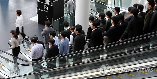 근소세 한푼 안내는 비율 한국 48%…영국의 16배
