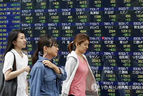 日 기업 여성관리직 비율 사상 최고…대기업은 여전히 저조