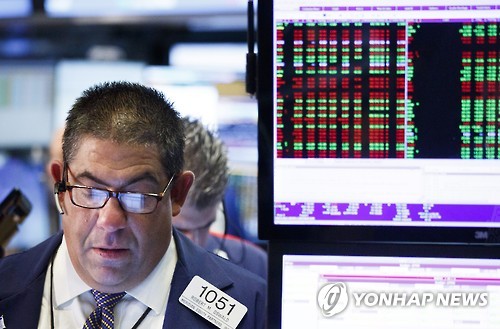 뉴욕증시 경제지표 혼조 속 상승…나스닥 0.24% 사상 최고 마감