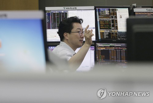 코스피, 소폭 상승 출발…2,070선 언저리 등락