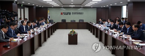 '물류대란' 중소 운송대행업체에 긴급자금 4천억 지원(종합2보)