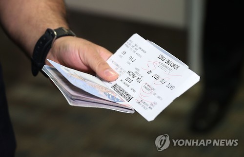 코스피, 장중 2,040선 후퇴…한미약품 충격에 제약株 급락(종합)