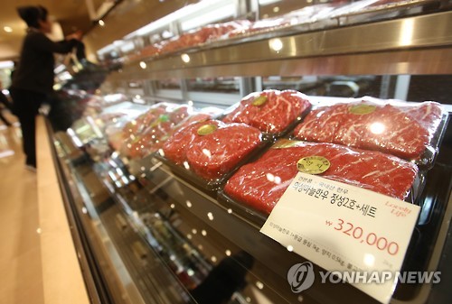김영란법에도 꿈쩍않는 한우값…가축시장서 여전히 고공행진