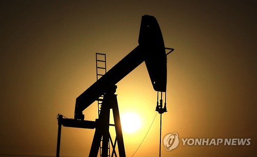 국제유가, 달러 강세에 5거래일 만에 하락…WTI 0.3%↓