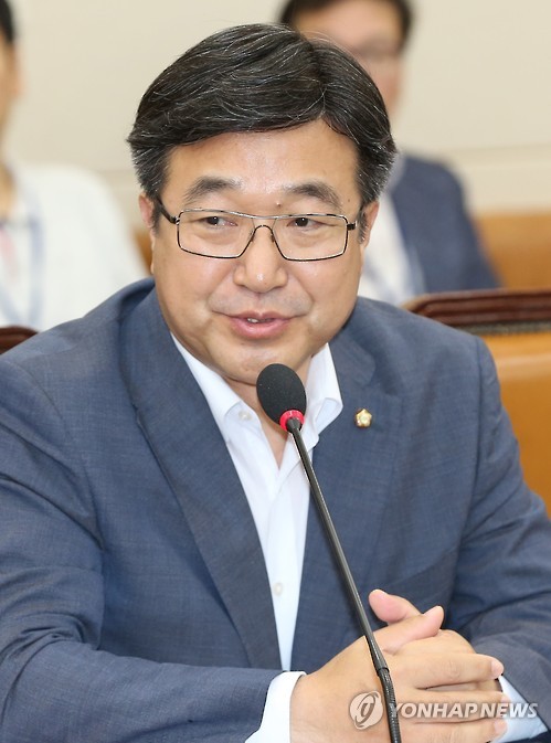 다른 부처 예산은 깎였는데…