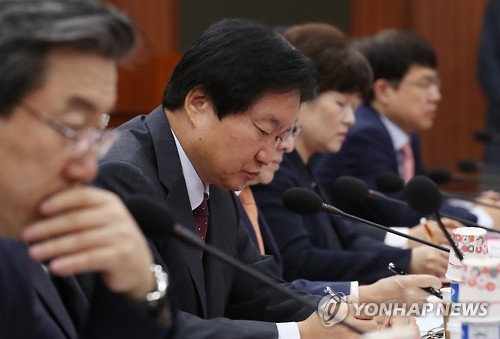 4분기 정부+공공부문 재원 10조원 이상 더 푼다