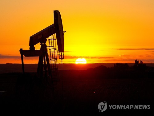 OPEC·러시아 산유량 감산 기대 고조…국제유가 1년여 만에 최고