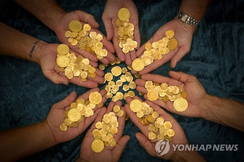 작년 전세계 억만장자 재산 감소…2011년 유럽 재정위기 후 처음