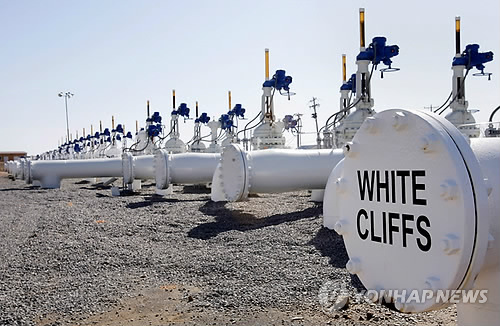 국제유가, 미국 원유재고 감소에 2.6%↑…WTI, 15개월만에 최고