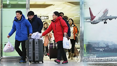 외국인 관광객 유치에 수십억원 퍼붓는데…지방상권 '속빈강정'(종합)