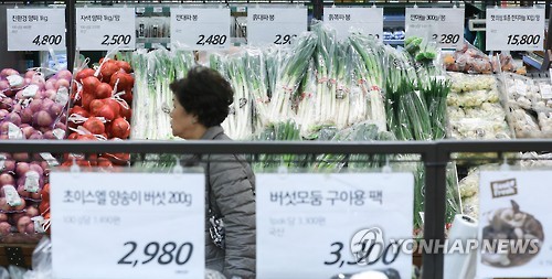 '김장하기 무섭다'…배추·무 가격 2배 안팎으로 급등
