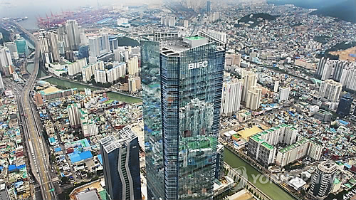 '혁신 스타트업 공간' 부산국제금융센터에 둥지 튼다(종합)