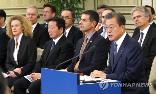 文대통령, 일본 기업인에 