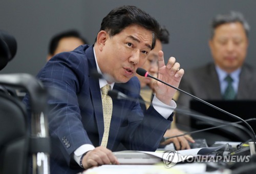 김병기 