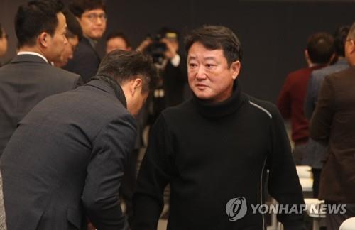 코오롱 이웅열, 퇴직금만 410억원…작년 보수 약 455억원